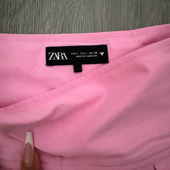Zara pleated skirt - Picture 2 of 3